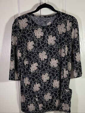 Five Japan Women's Black Floral 3/4 Sleeve Tunic Top